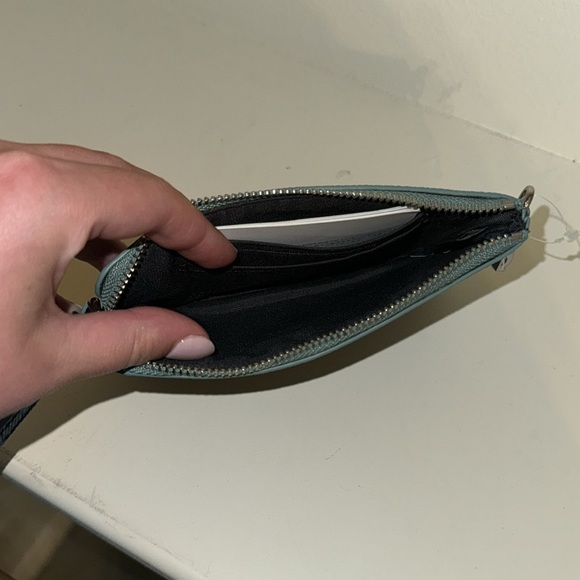 Black coach wristlet - Picture 3 of 3